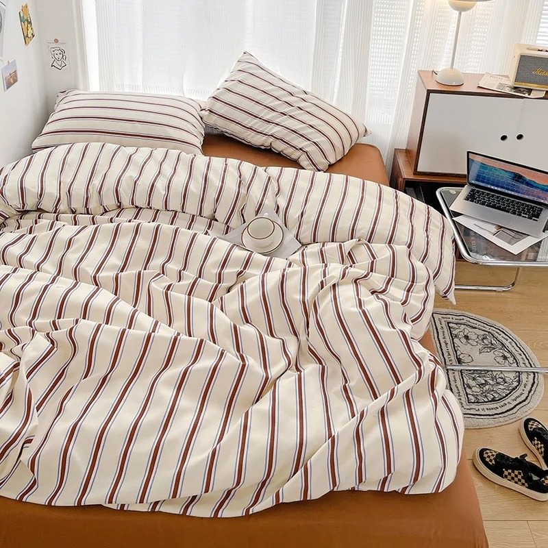 Striped Minimalist Bedding Set
