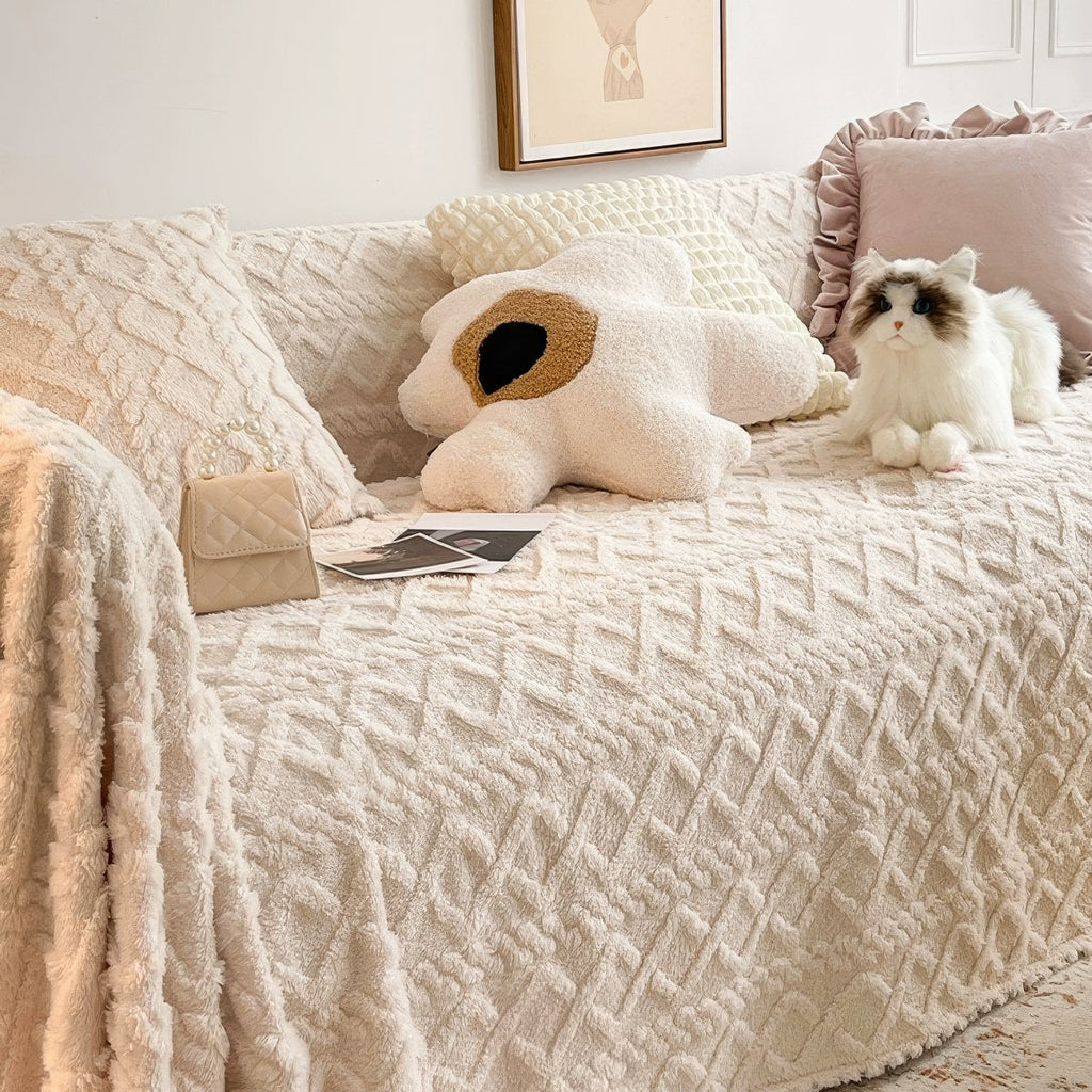 Diamond-Grid Plush Throw Blanket