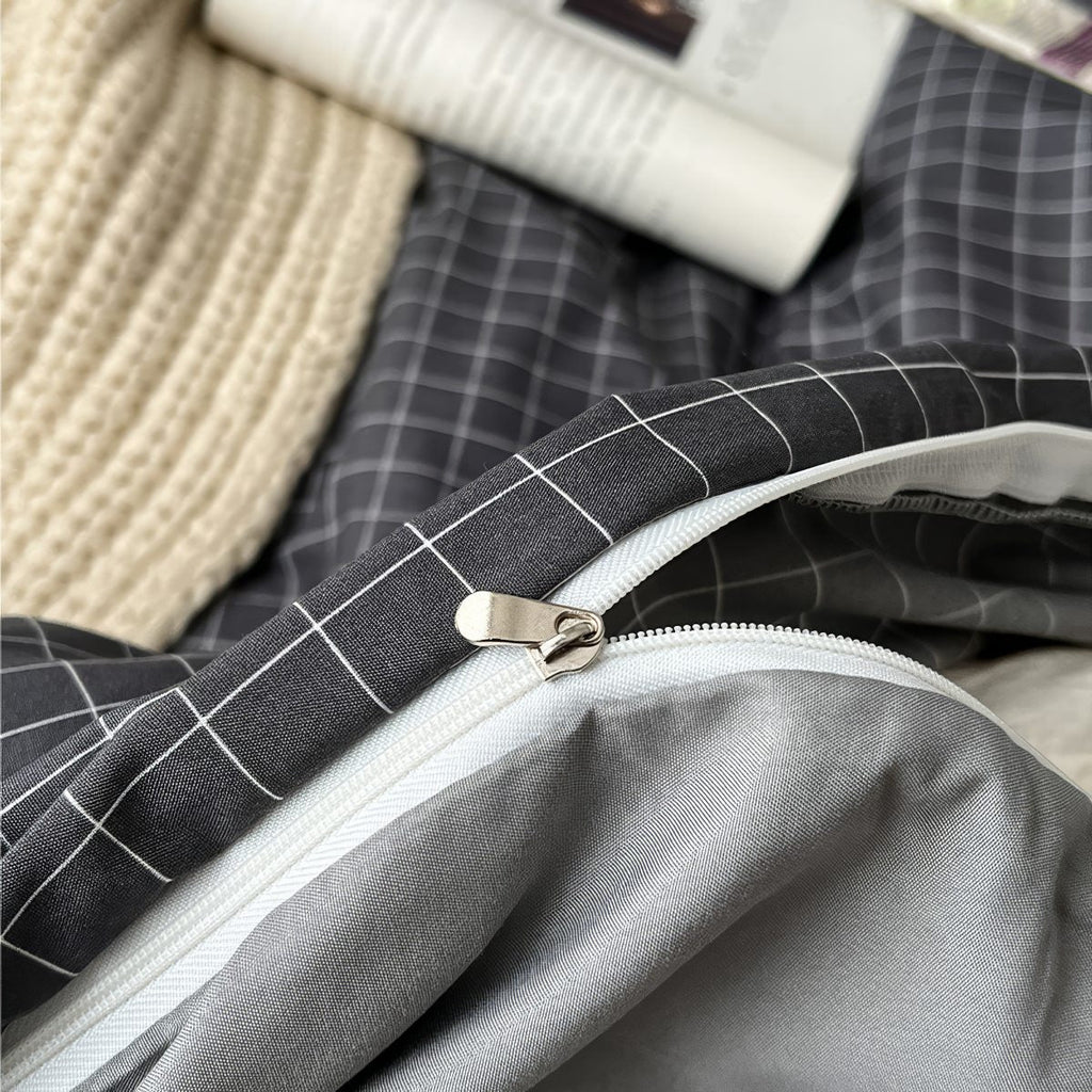 Minimalist Grey Grid Bedding Set